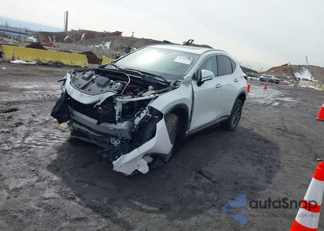 2025 Lexus Nx 350 Premium z USA, uszkodzony, nr VIN JTJGGCEZ6S5010988